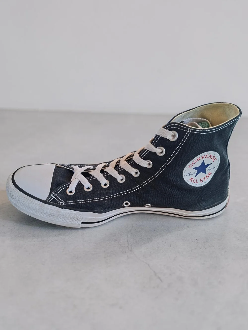 Converse Chuck Taylor All ⭐️ Star Men's High Top Sneakers - Black White Size 12 - Picture 4 of 13